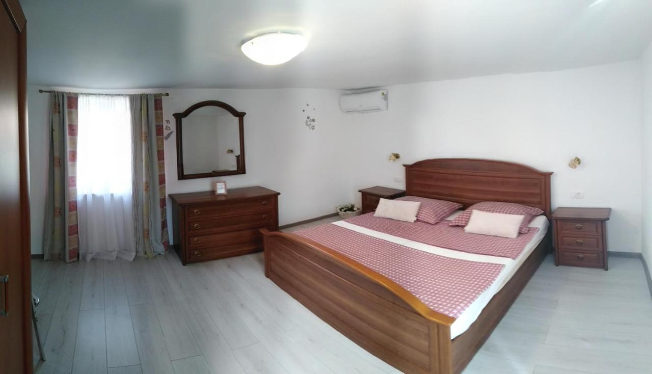 Casa Simeti Apartment Porec Exterior photo